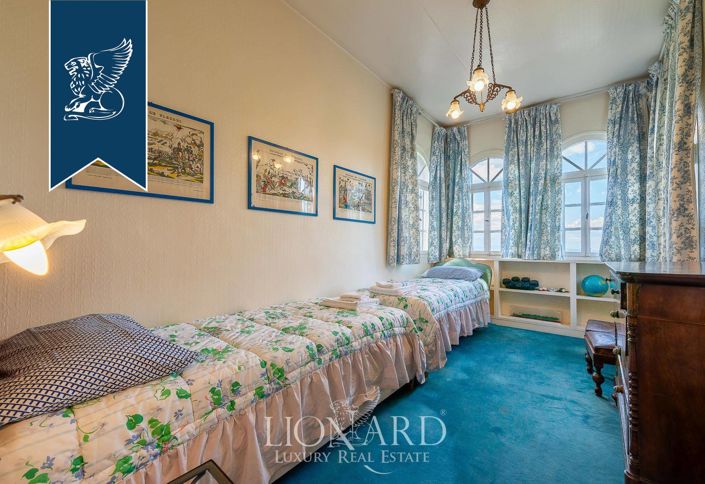 Image No.49-8 Bed Villa for sale