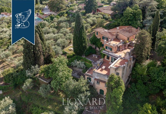 Image No.5-8 Bed Villa for sale