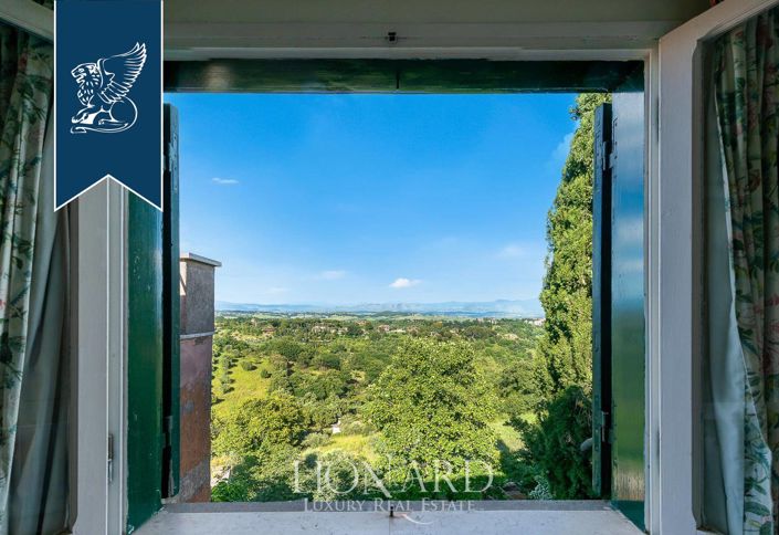 Image No.50-8 Bed Villa for sale