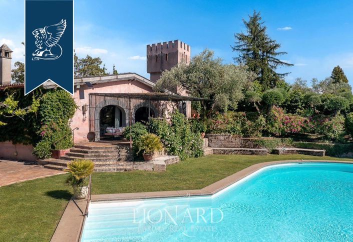 Image No.7-8 Bed Villa for sale