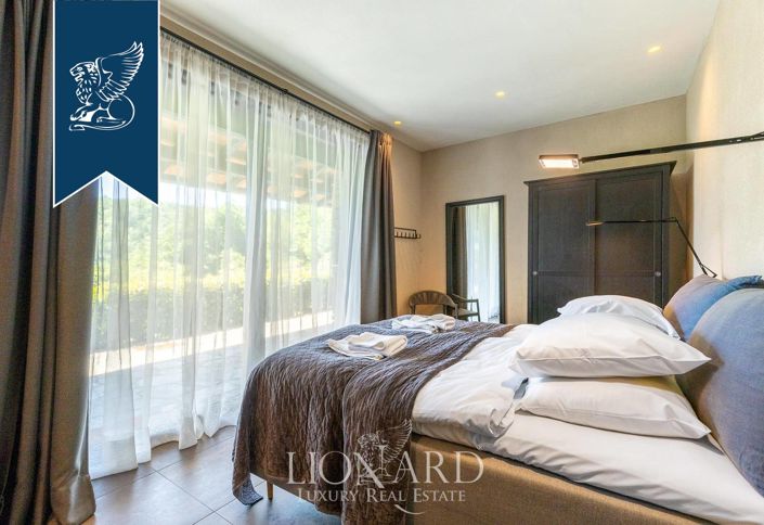 Image No.34-5 Bed Villa for sale