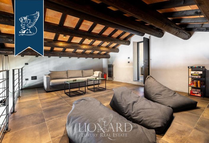 Image No.45-5 Bed Villa for sale
