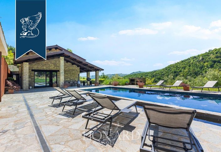 Image No.6-5 Bed Villa for sale