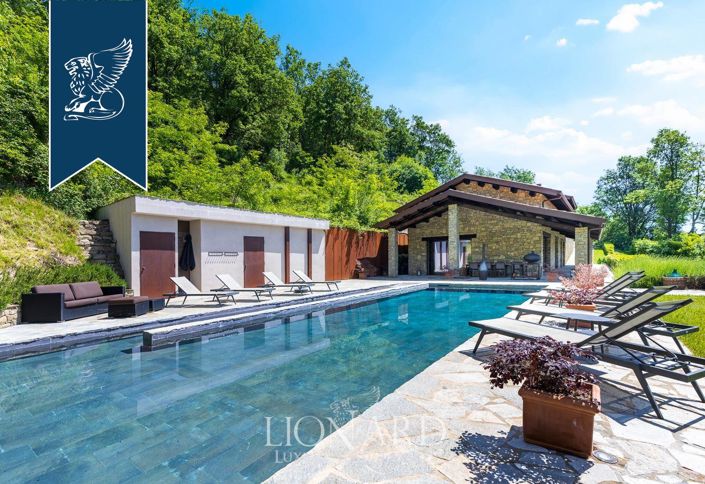 Image No.8-5 Bed Villa for sale