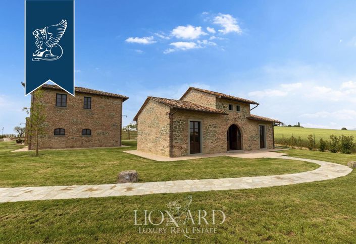 Image No.16-8 Bed Country House for sale