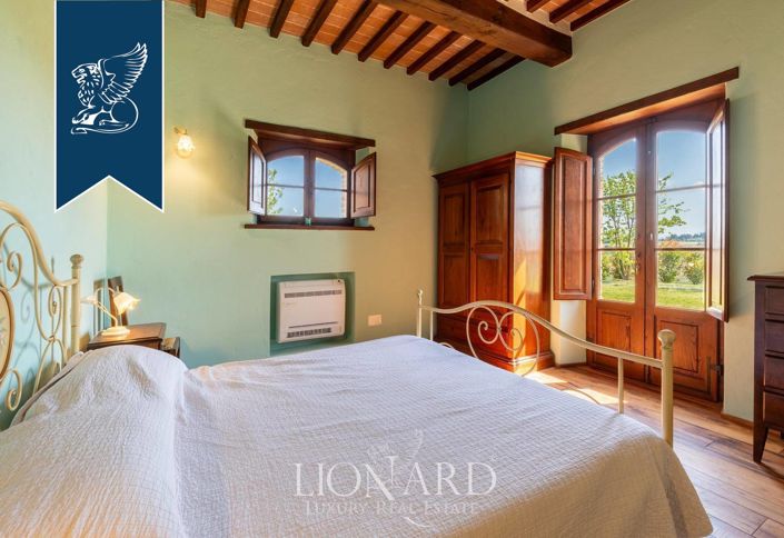 Image No.28-8 Bed Country House for sale