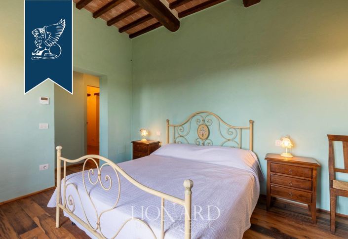 Image No.29-8 Bed Country House for sale