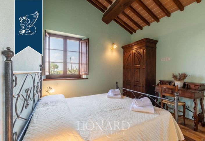 Image No.34-8 Bed Country House for sale