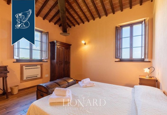 Image No.37-8 Bed Country House for sale