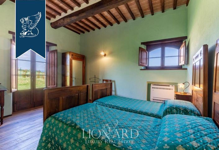 Image No.41-8 Bed Country House for sale