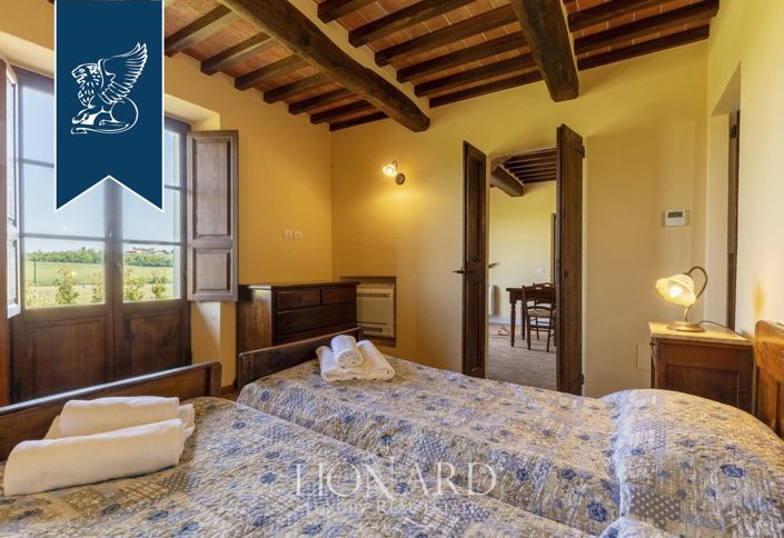 Image No.43-8 Bed Country House for sale