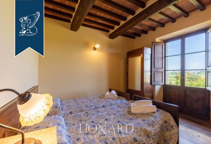 Image No.44-8 Bed Country House for sale
