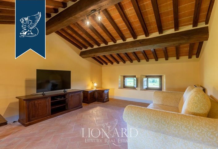 Image No.51-8 Bed Country House for sale