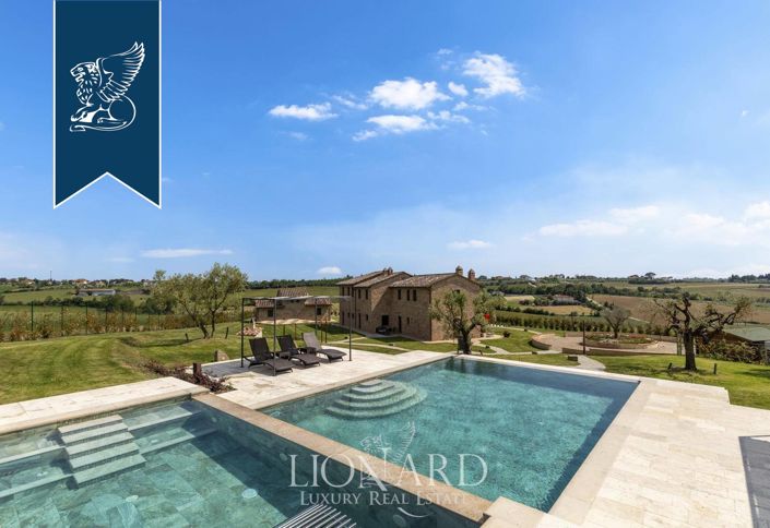 Image No.7-8 Bed Country House for sale