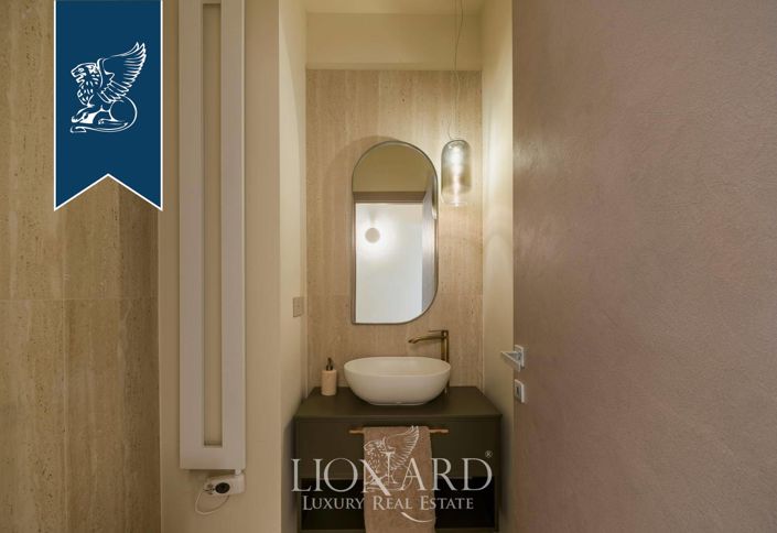 Image No.28-5 Bed Villa for sale