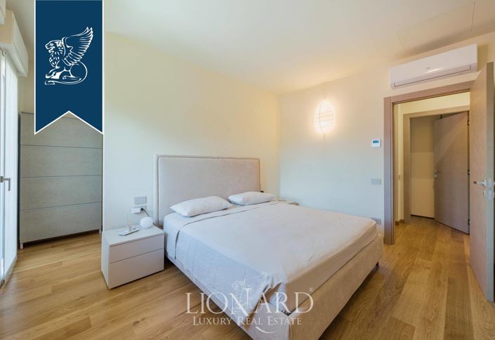 Image No.32-5 Bed Villa for sale