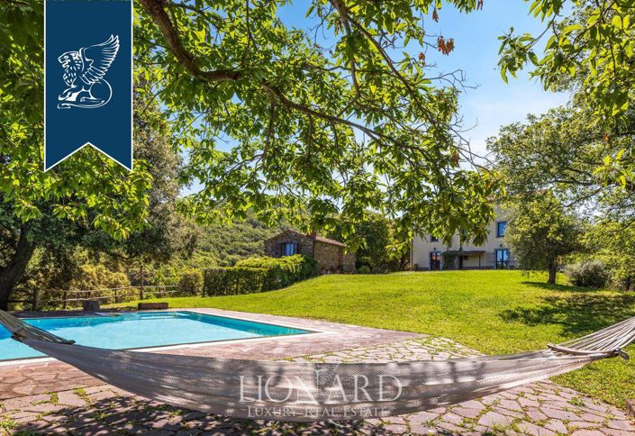 Image No.23-13 Bed Farmhouse for sale