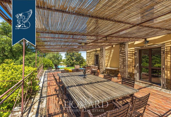Image No.28-13 Bed Farmhouse for sale