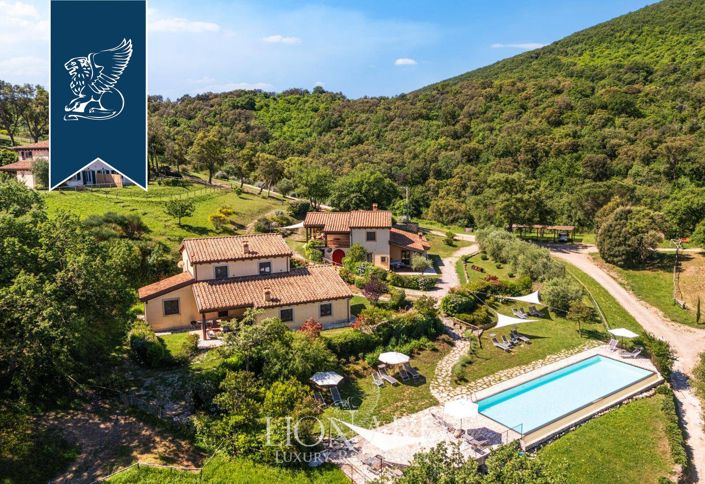 Image No.3-13 Bed Farmhouse for sale