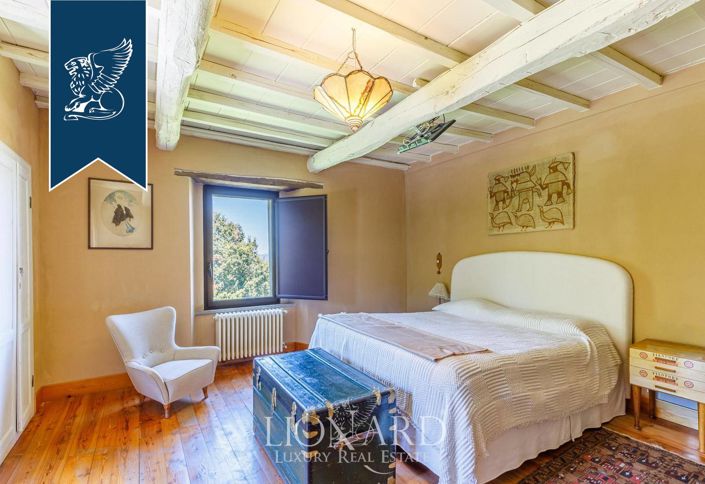 Image No.52-13 Bed Farmhouse for sale