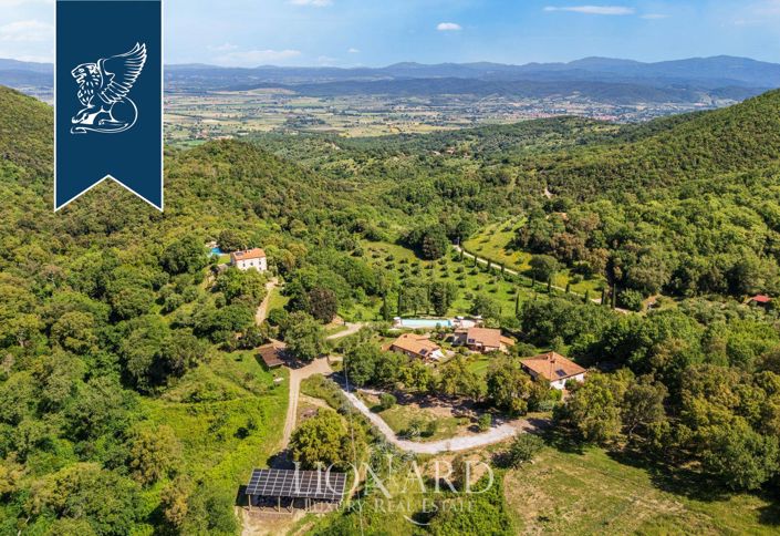 Image No.8-13 Bed Farmhouse for sale