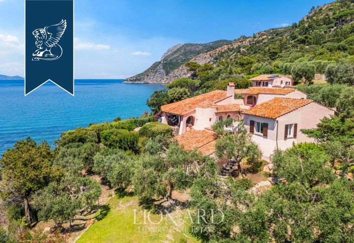 Image No.3-7 Bed Villa for sale