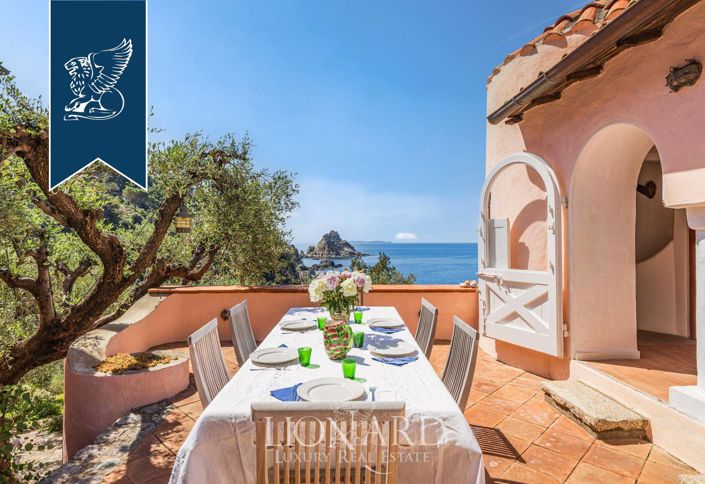 Image No.44-7 Bed Villa for sale