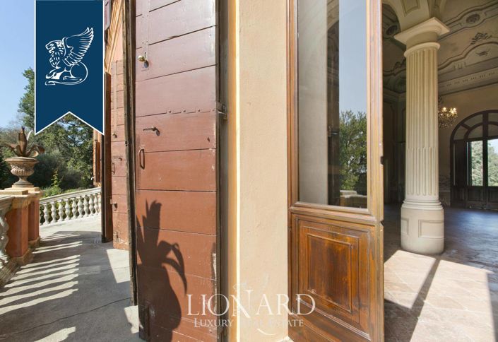 Image No.28-20 Bed Villa for sale