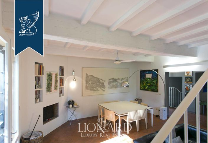 Image No.54-20 Bed Villa for sale