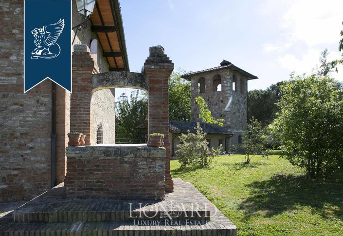 Image No.21-11 Bed Villa for sale