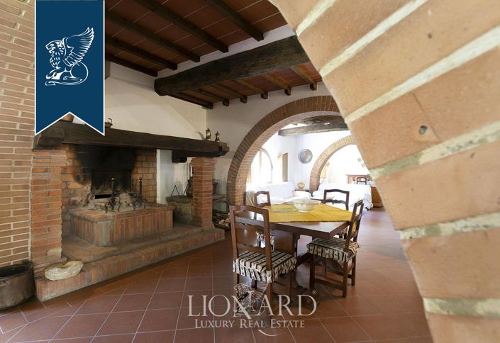 Image No.30-11 Bed Villa for sale