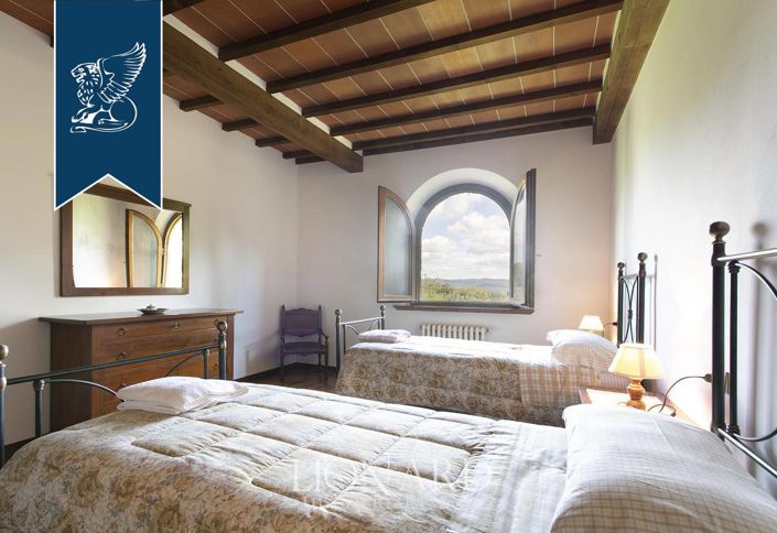 Image No.37-11 Bed Villa for sale