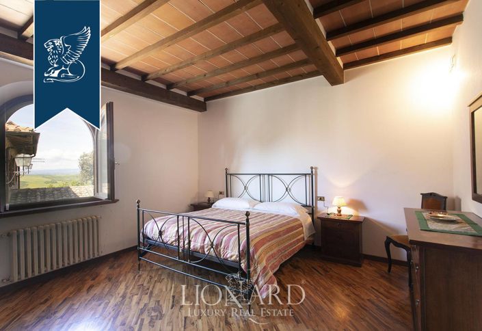Image No.38-11 Bed Villa for sale