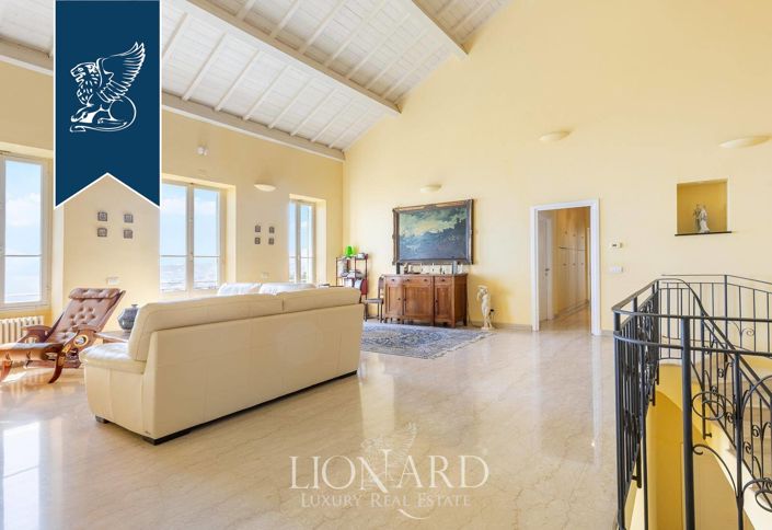 Image No.24-6 Bed Villa for sale