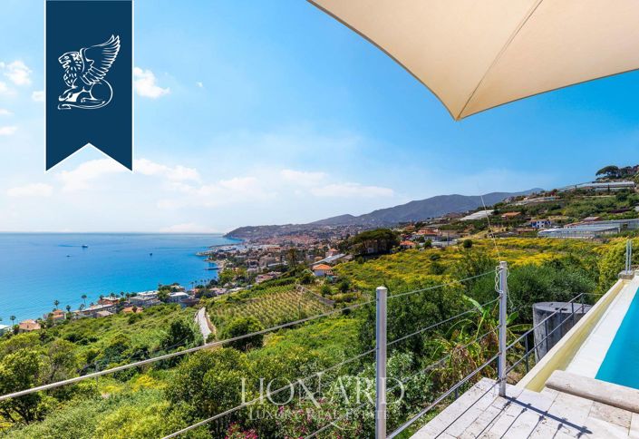 Image No.7-6 Bed Villa for sale
