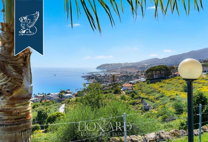 Image No.8-6 Bed Villa for sale