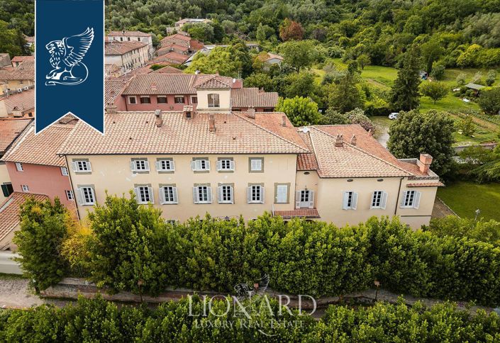 Image No.2-Propriété de 11 chambres à vendre à Vicopisano