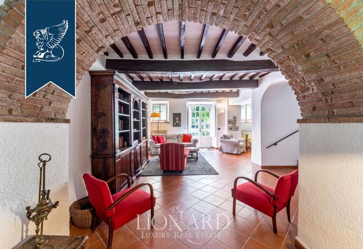 Image No.16-9 Bed Villa for sale
