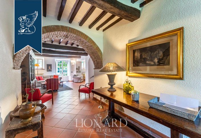 Image No.17-9 Bed Villa for sale
