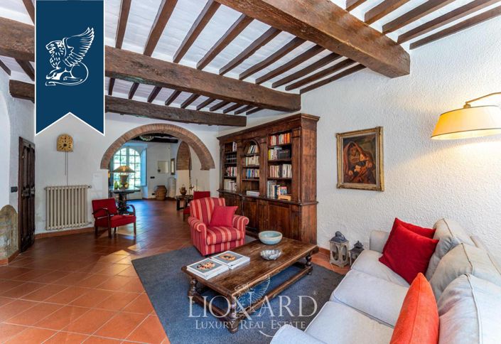 Image No.19-9 Bed Villa for sale