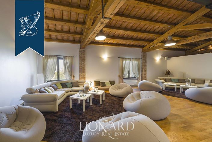 Image No.28-10 Bed Villa for sale