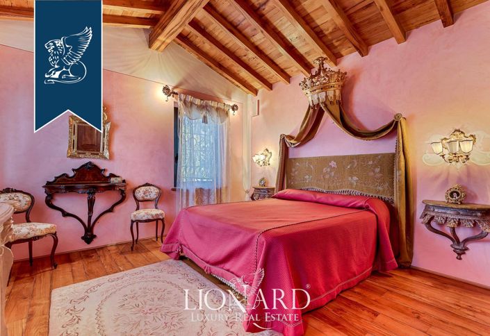Image No.29-5 Bed Villa for sale