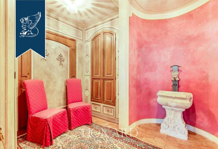 Image No.31-5 Bed Villa for sale