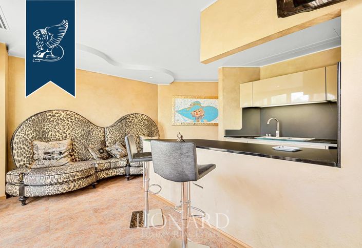 Image No.39-5 Bed Villa for sale