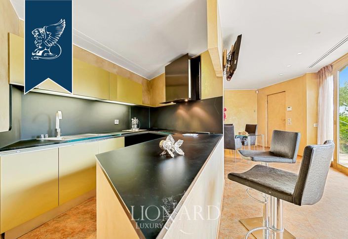 Image No.40-5 Bed Villa for sale