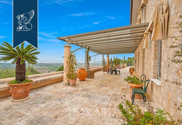 Image No.7-5 Bed Villa for sale