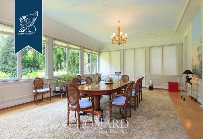 Image No.44-10 Bed Villa for sale