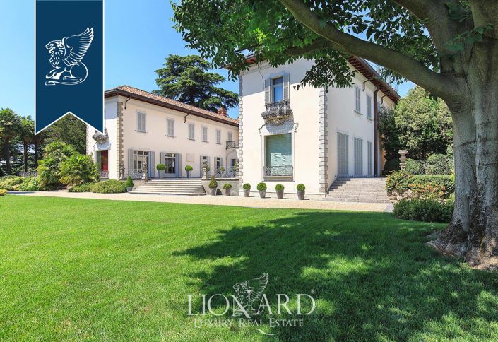 Image No.6-10 Bed Villa for sale