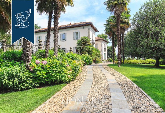 Image No.8-10 Bed Villa for sale