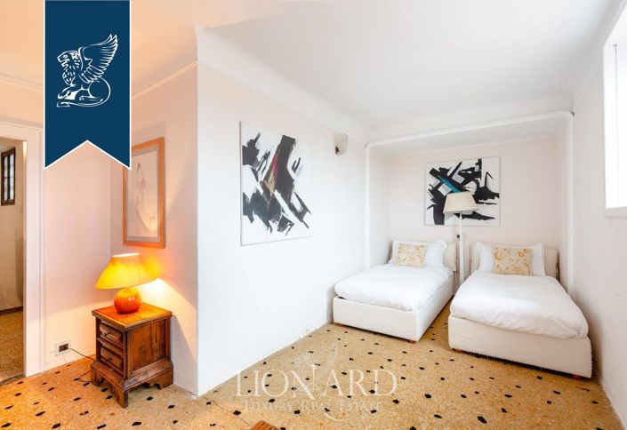 Image No.20-4 Bed Apartment for sale